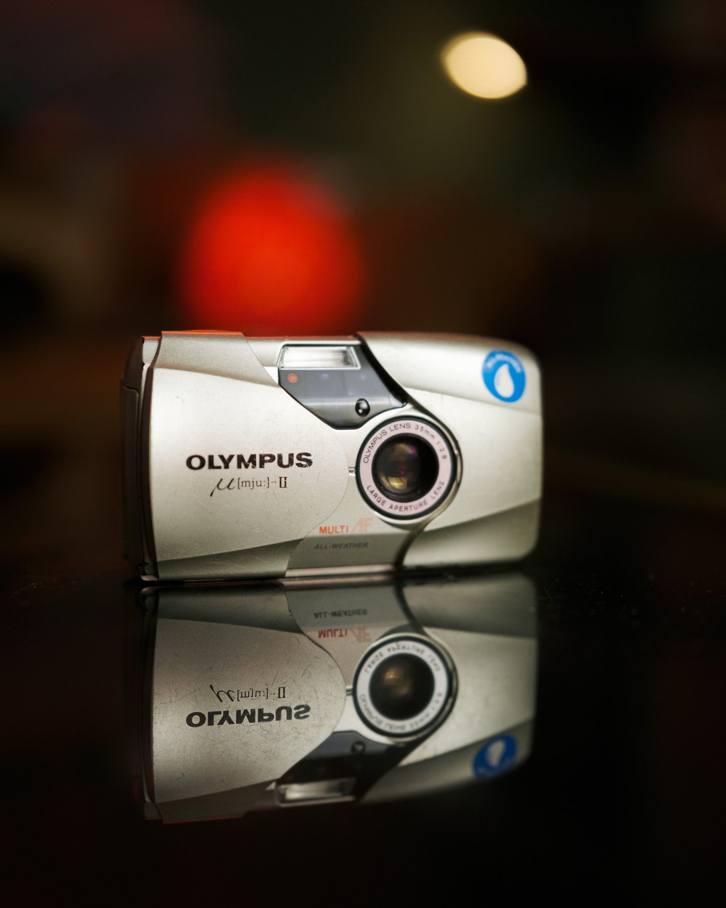 Olympus MJU ii - 35mm Point & Shoot Film Camera [Back screen faded + some body scratches]