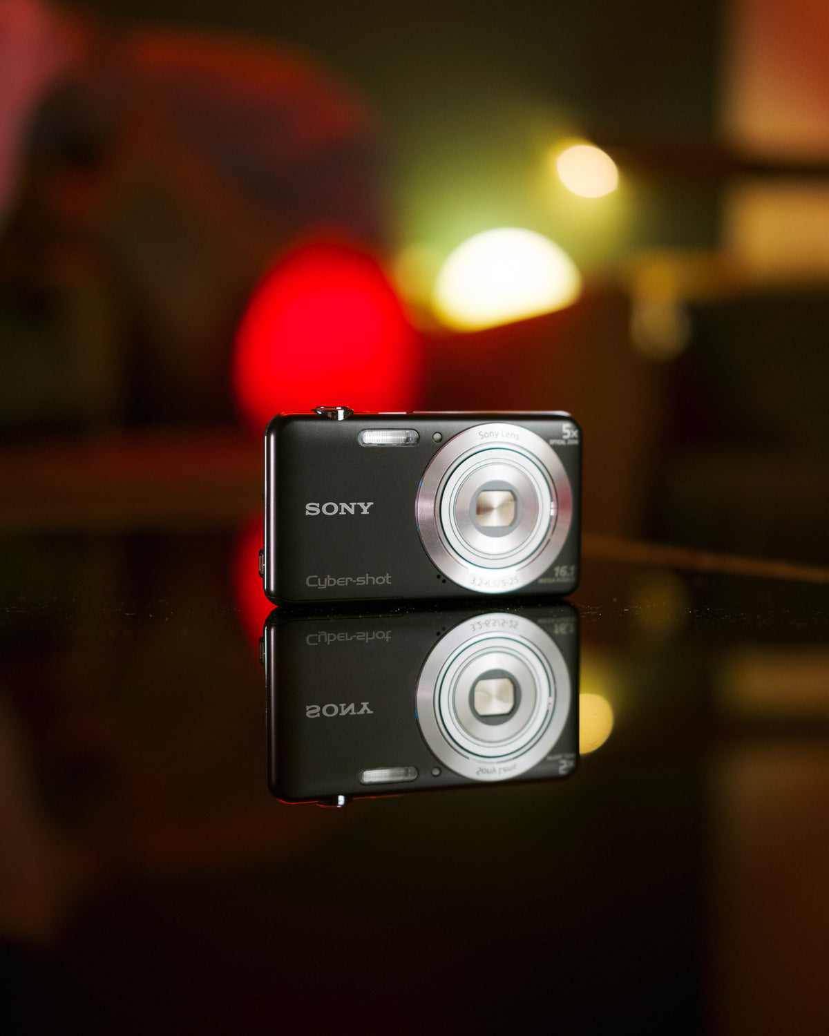 Sony w710 - Digicam [Mint with box]