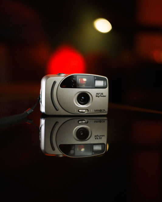 Minolta af35 bigfinder - point and shoot film camera