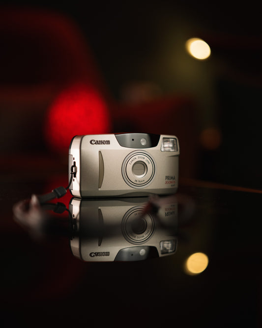 Canon Prima Zoom 76 - 35mm Film Camera [With battery]