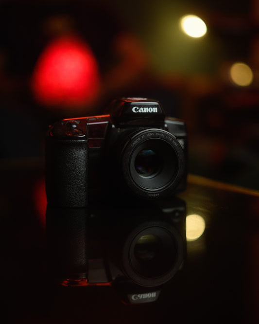 Canon Eos 10 w/ 50mm f1.8 - 35mm SLR Film Camera [Battery included]