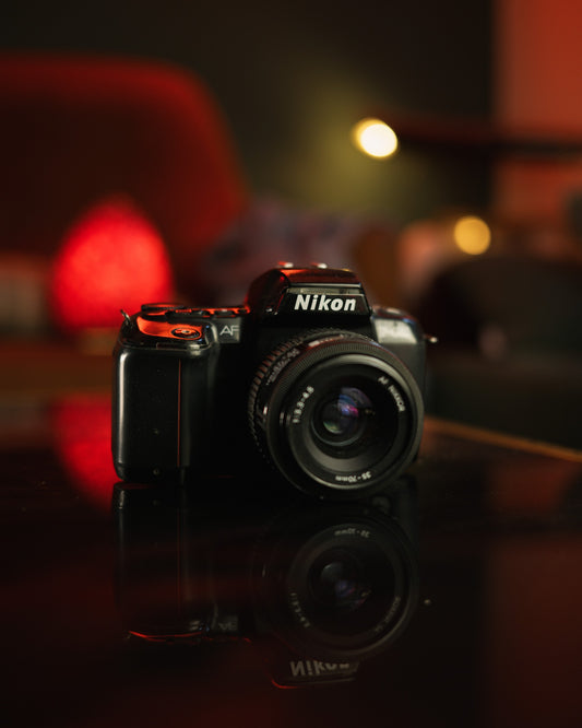 [mint] Nikon f601 w/ 35-70mm [with battery] - 35mm film camera